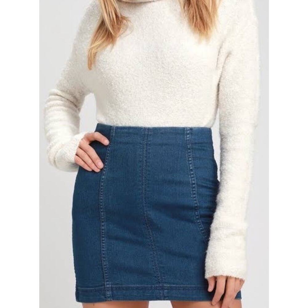 NWT - Free People OB504493 Women's Sz 0 Nautilus Blue Femme Denim Mini Skirt